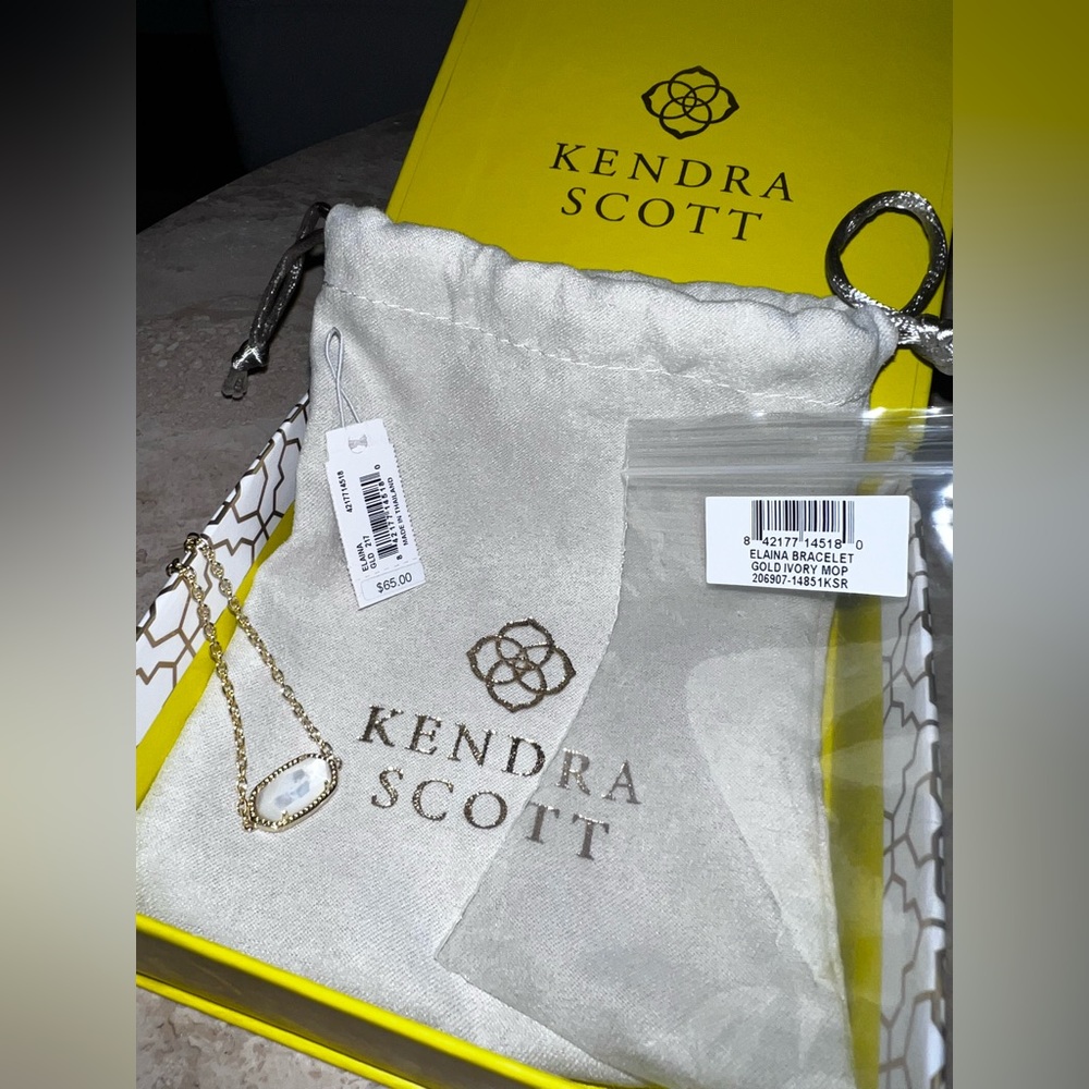 Kendra Scott Elaina Gold Adjustable Chain Bracelet in Ivory Pearl